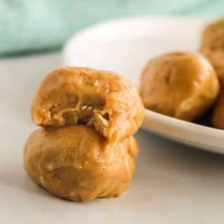 No Bake Peanut Butter Oatmeal Balls