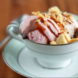 Simple Hot Fudge Sauce (only 5 ingredients)