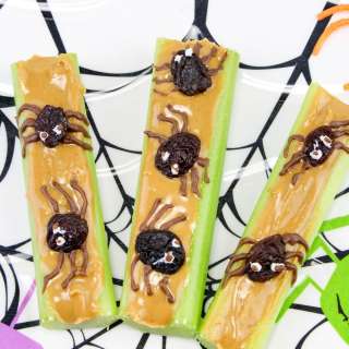 5 Minute Peanut Butter Spider Snack