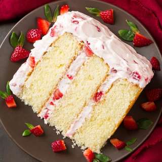 Fresh Strawberry Cake