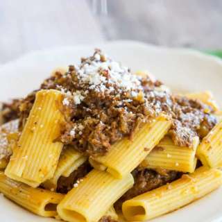 Slow Cooker Beef and Onion Ragu (Pasta Genovese)