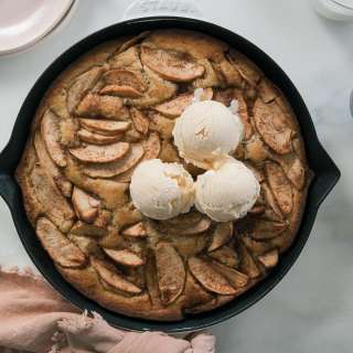 Chai Apple Skillet Cake