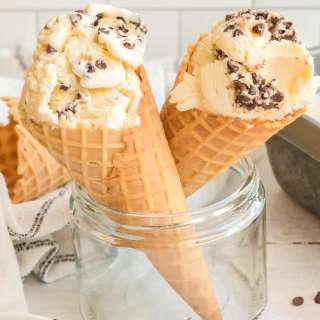 Chocolate Chip Ice Cream (No Churn!)