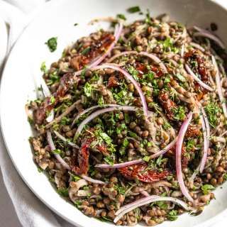 Lentils with Sun-Dried Tomatoes, Onion and Fresh Herbs