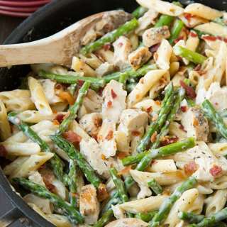 Creamy Chicken Asparagus Pasta
