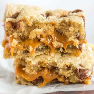 Salted Caramel Chocolate Chip Cookie Bars