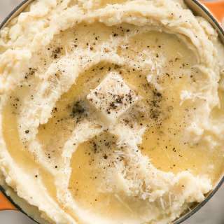 Cacio e Pepe Mashed Potatoes