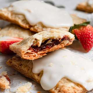 Homemade Strawberry Pop Tarts