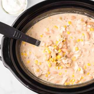 Slow Cooker Creamy White Chicken Chili