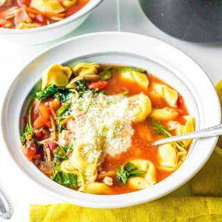 Slow Cooker Chicken Tortellini Soup