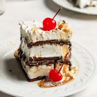Easy Ice Cream Sandwich Cake