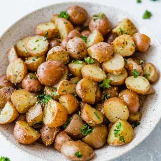 Roasted Red Potatoes with Garlic and Herbs
