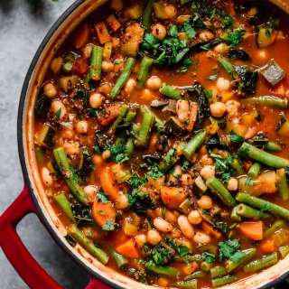 Healthy Kale and Quinoa Minestrone Soup