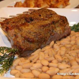 Herbs Rack of Lamb with White Bean and Rosemary Ragout