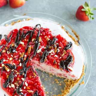 Pretzel Strawberry Ice Cream Pie