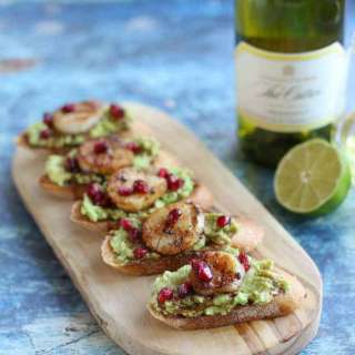 Crostini with Scallops and Avocado