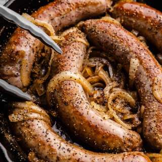 Beer Braised Bratwurst and Onions