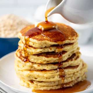 Easy Oatmeal Pancakes