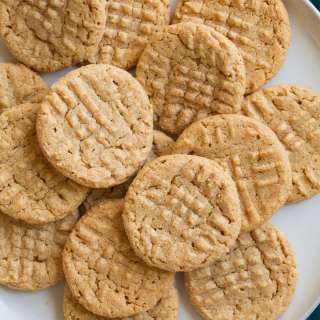 3-Ingredient Peanut Butter Cookies {Flourless}