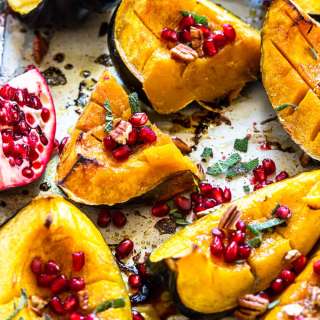 Buttery Roasted Acorn Squash