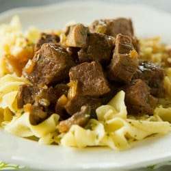 Slow Cooker Beef Tips with Mushrooms and Egg Noodles