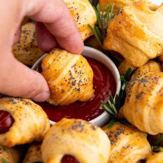 Mini Piggies in a Blanket Recipe