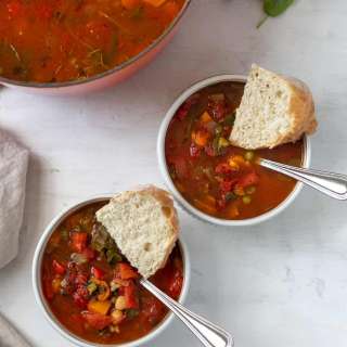 Panera Bread 10 Vegetable Soup (Copycat)