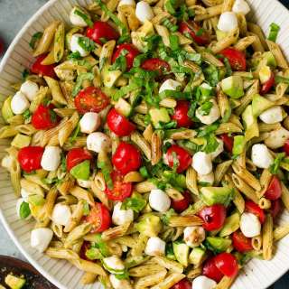 Caprese Pasta Salad (with Avocado!)