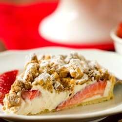 Strawberry Cream Cheese Crumble Tart