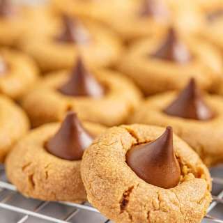6 Ingredient Peanut Butter Kiss Cookies