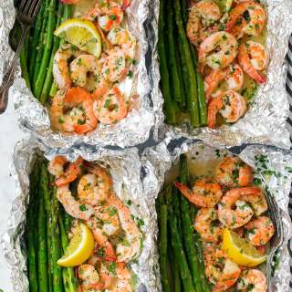 Shrimp and Asparagus Foil Packs with Garlic Lemon Butter Sauce