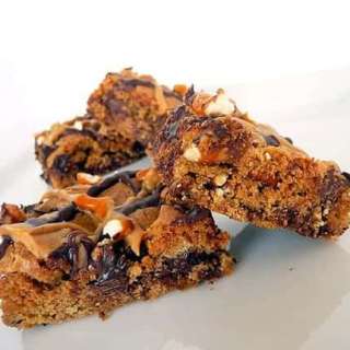Chocolate Chip & Pretzel Cookie Bars