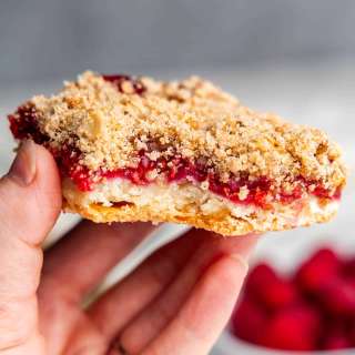 Raspberry Streusel Dessert Bars