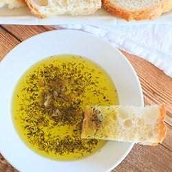 Roasted Garlic Dipping Oil