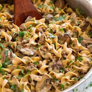 Beef Stroganoff {One Pot Recipe}