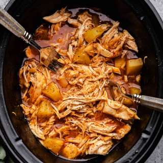 Slow Cooker Hawaiian Barbecue Chicken