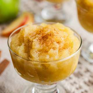 How to Make Applesauce