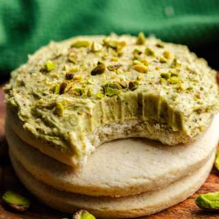 Pistachio Buttercream Frosting