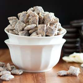 Cookies and Cream Muddy Buddies