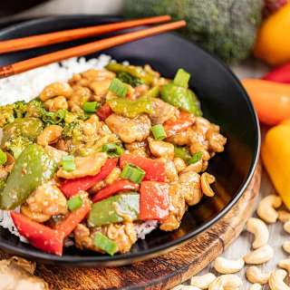 Takeout Style Cashew Chicken