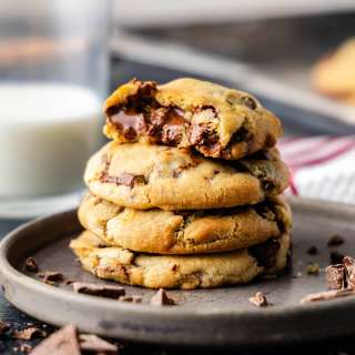 Air Fryer Chocolate Chip Cookies