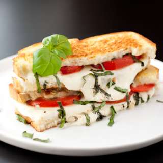 Caprese Grilled Cheese