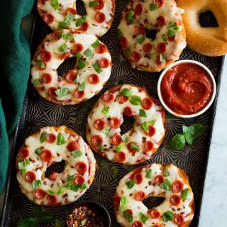 Pizza Bagels