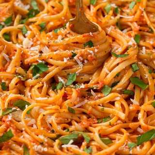 Creamy Roasted Red Pepper Pasta