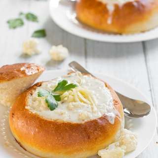 Roasted Cauliflower White Cheddar Soup