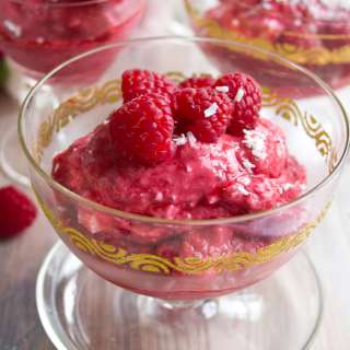 Raspberry Frozen Yogurt