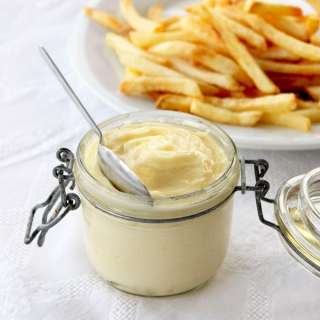 How to Make Homemade Mayonnaise