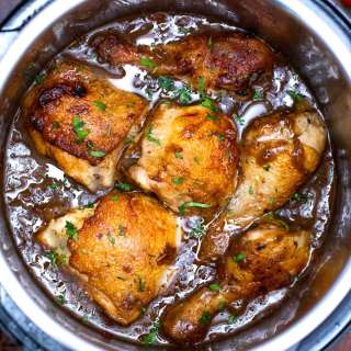 Instant Pot Balsamic Chicken