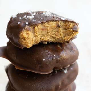 Keto No Bake Peanut Butter Cookies