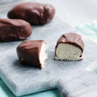 Vegan Bounty Bars - Just 4 Ingredients!